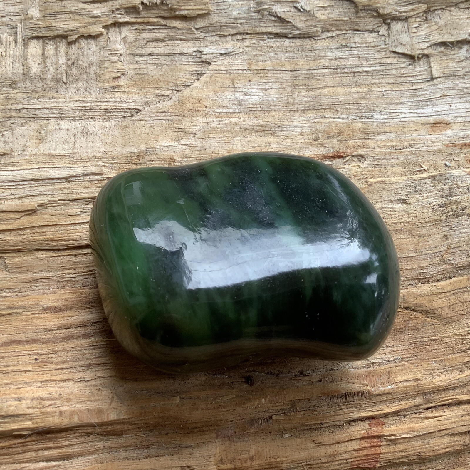 Siberian Jade Pebble Chromium Green Nephrite Jade Stone Specimen Siberia 88g