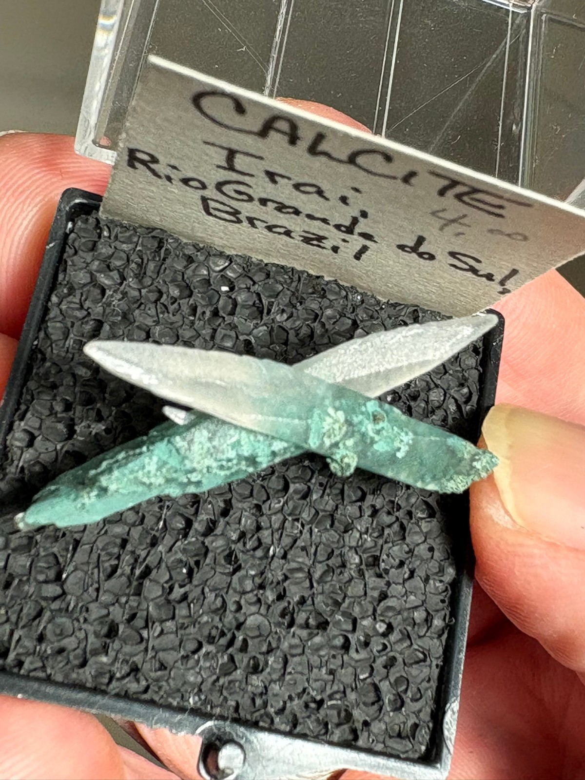 Calcite “cross”, Irai, Brazil, Thumbnail
