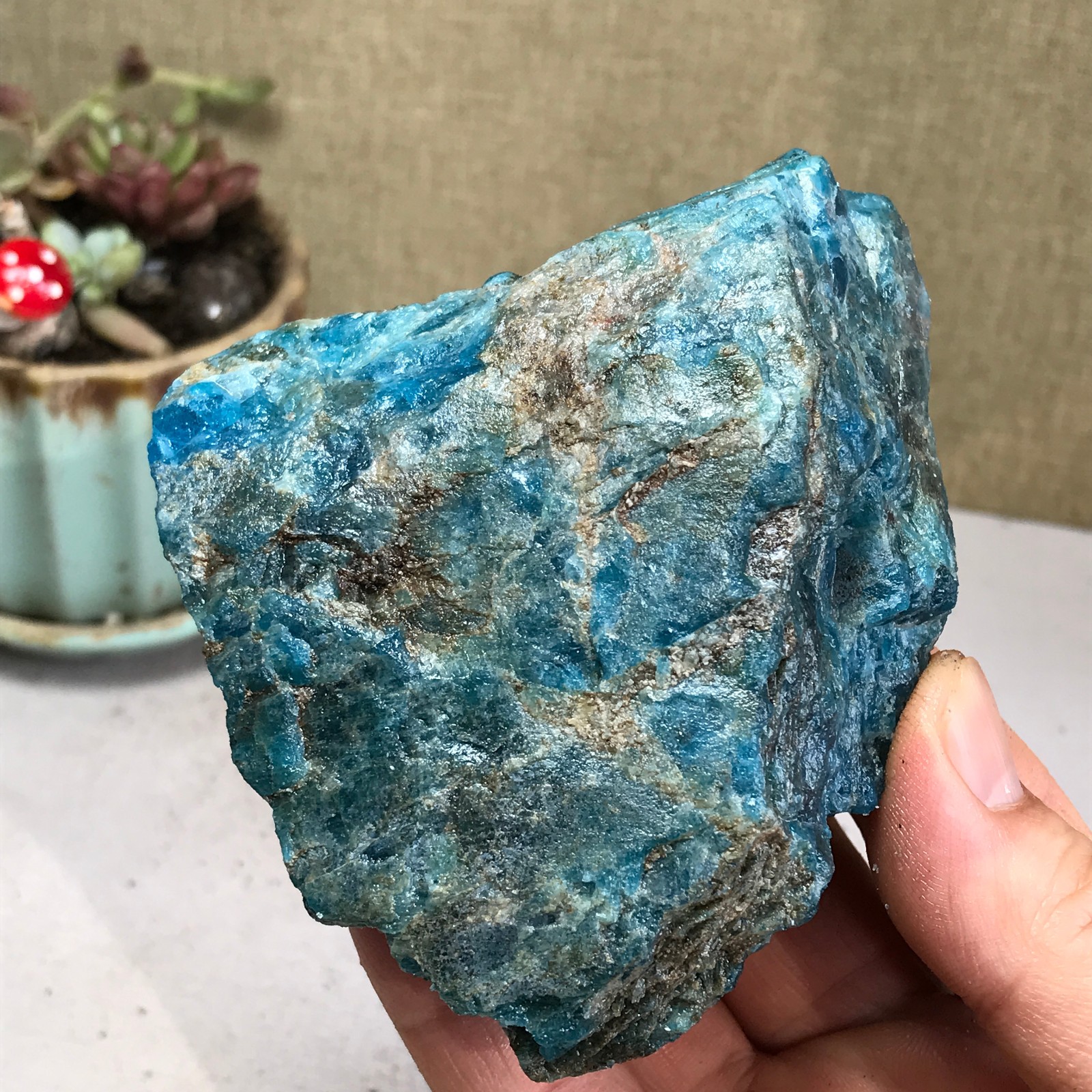 82-77-40mm Top Natural apatite Crystal uncut gemstone Mineral Specimen A4191