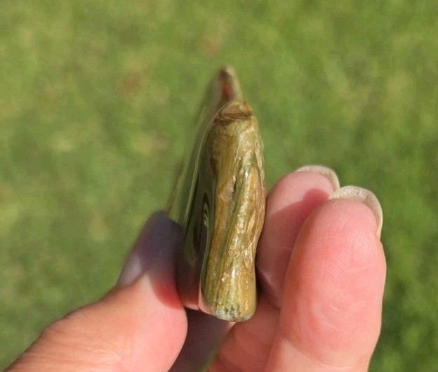 Polished Jasper Green Freeform Pieces 1 – 3.5 x 1.25 x 3/16″ 2 – 3 x 1.5 x 3/4″