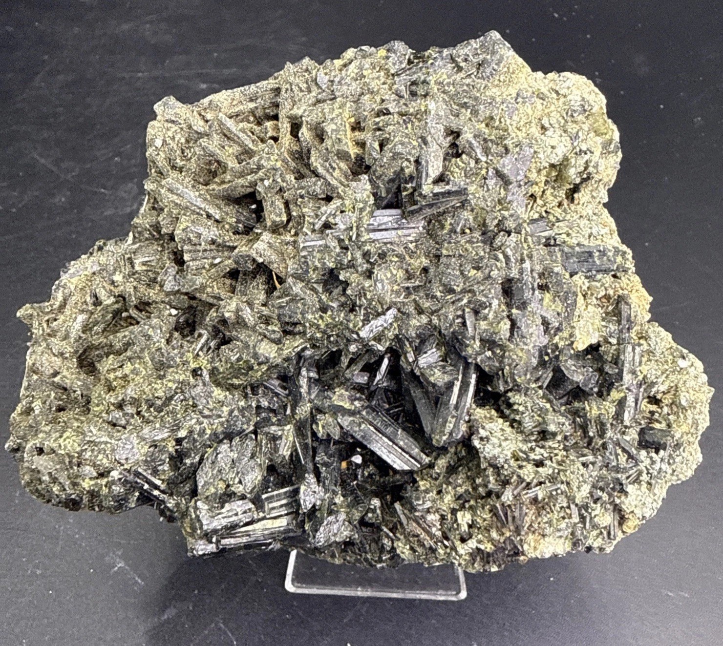 1.6 Lb Large Natural Epidote On Matrix From Pakistan. A+ Specimen,Minerals,Gems.