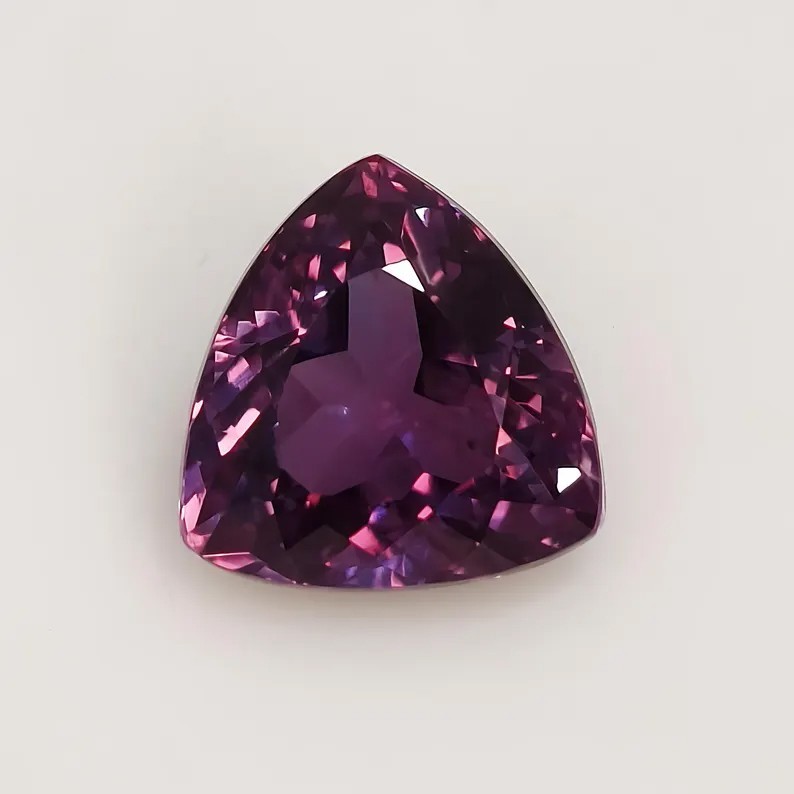 Natural Alexandrite Trillion Cut 10-11 CT GGI Certified Loose Gamestone