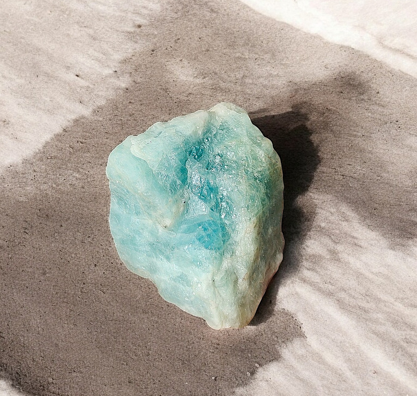 410g Large Raw Aquamarine Crystal prism. Gemstone Rough Healing Mineral Specimen