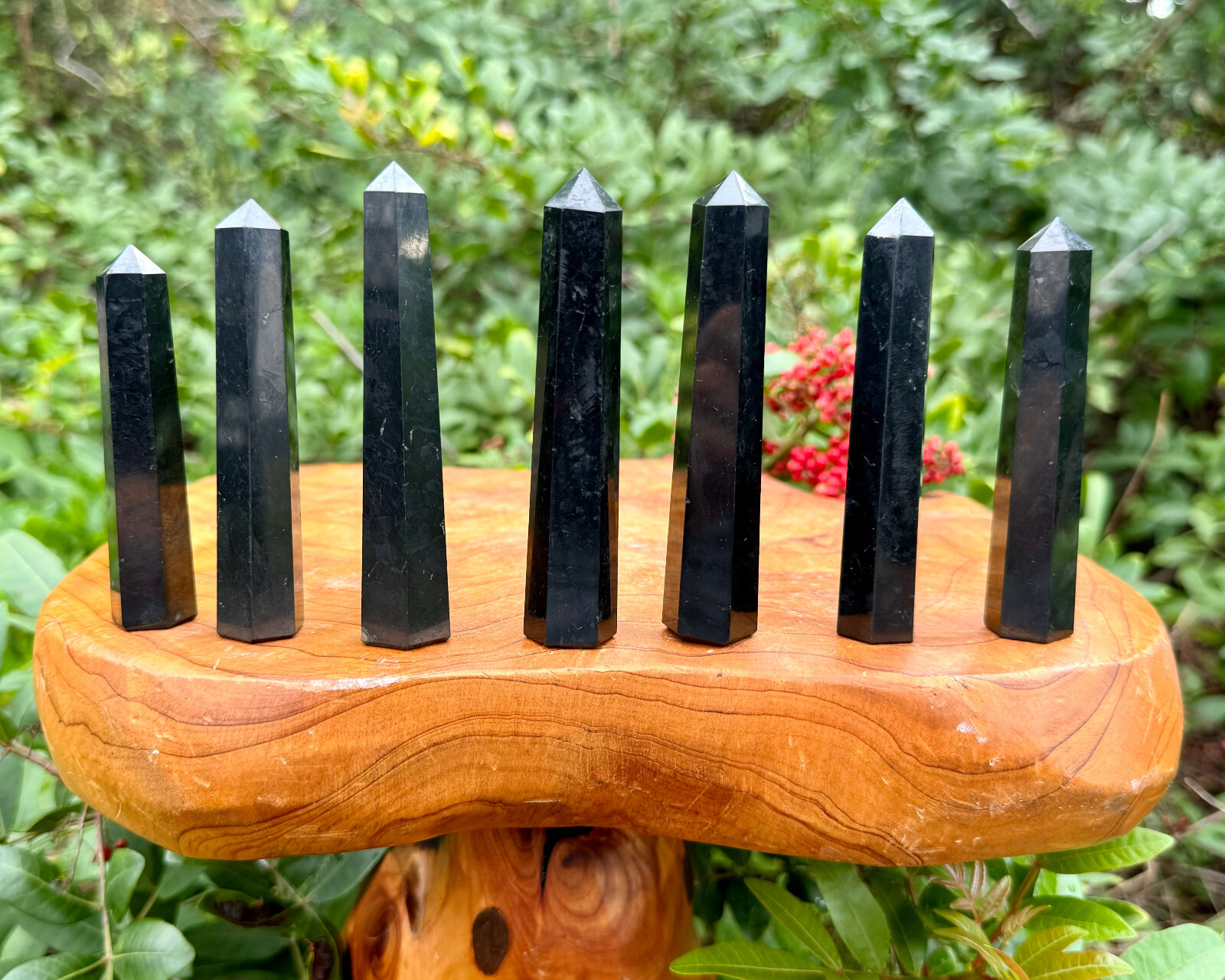 Shungite Obelisk, 3 – 4″ (6-Sided ‘A’ Grade, Shungite Crystal Tower, Point)