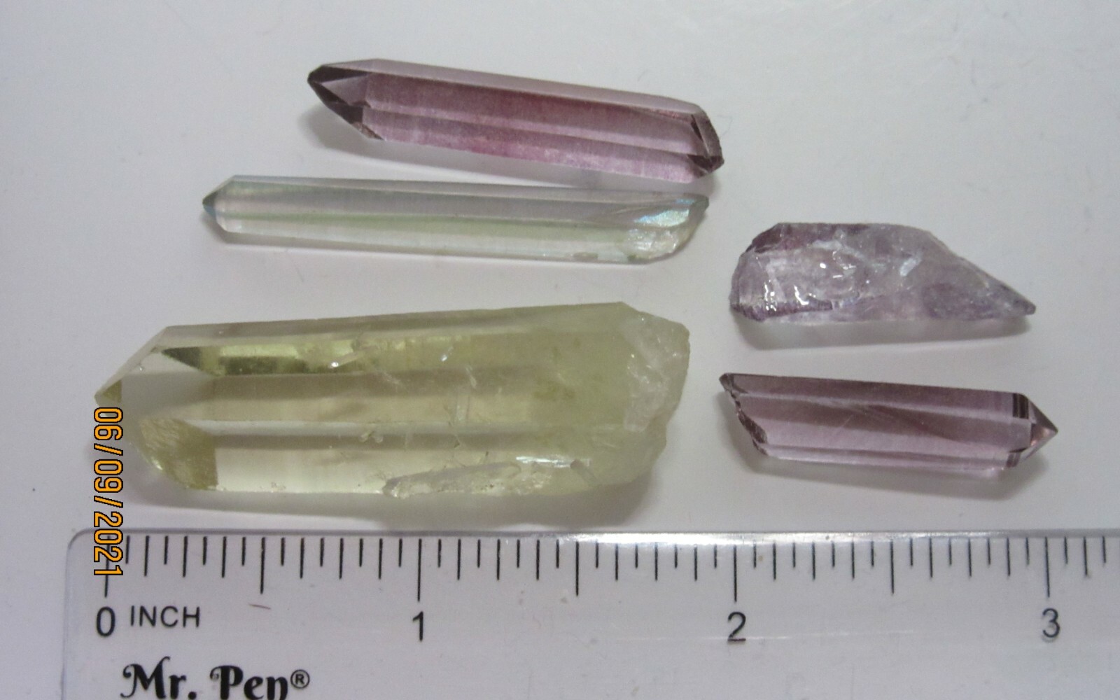 5 Pieces Platinum Coated Natural Quartz Points 1 13/16 to 1 5/16″ Long PLC-3