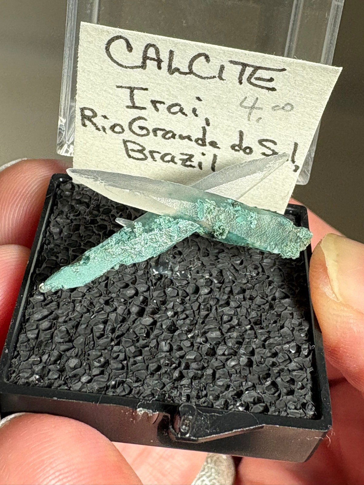 Calcite “cross”, Irai, Brazil, Thumbnail