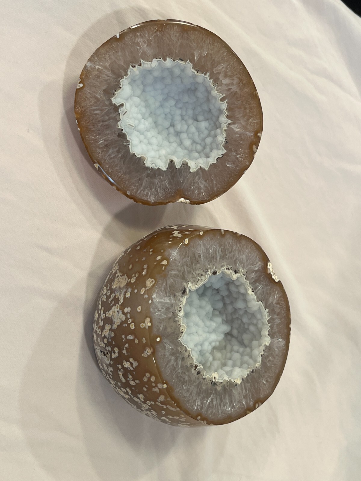 Brazilian agate geode, 4x4x4.5 in. 3.1 lbs, no stand ($200 or best offer)