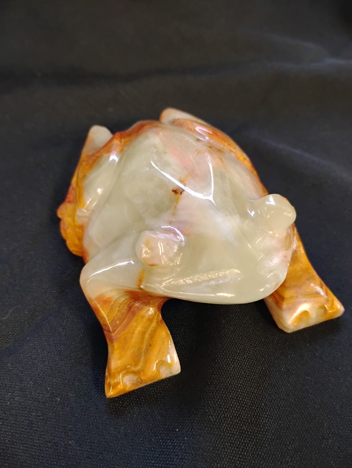 Light Greenish White And Orange Brown Onyx Medium Big Frog!