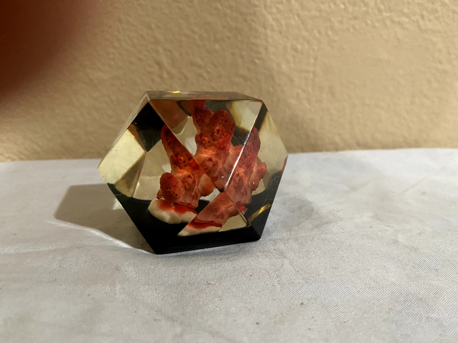 Vtg Lucite Resin 3D Hexagon Red Coral Art Paperweight Freeport (ToteGGG)