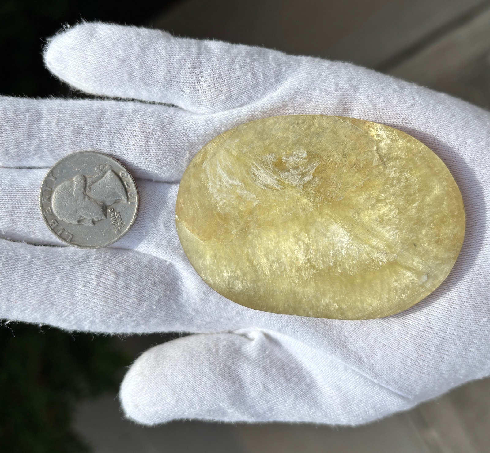 92g 2.74″ UNCOATED YELLOW GOLDEN GOLD MICA PALMSTONE PALM STONE NON-LACQUERED