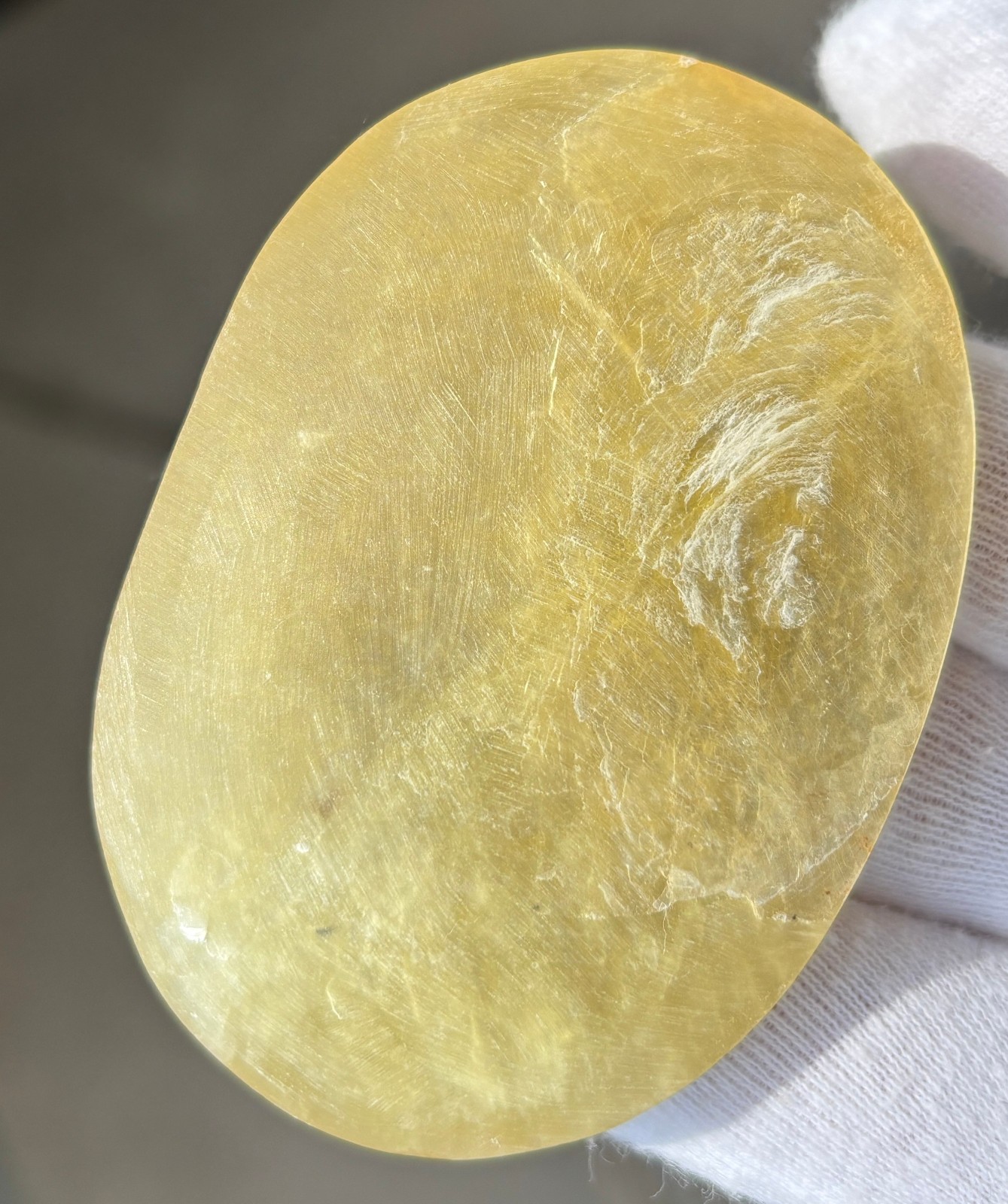 92g 2.74″ UNCOATED YELLOW GOLDEN GOLD MICA PALMSTONE PALM STONE NON-LACQUERED