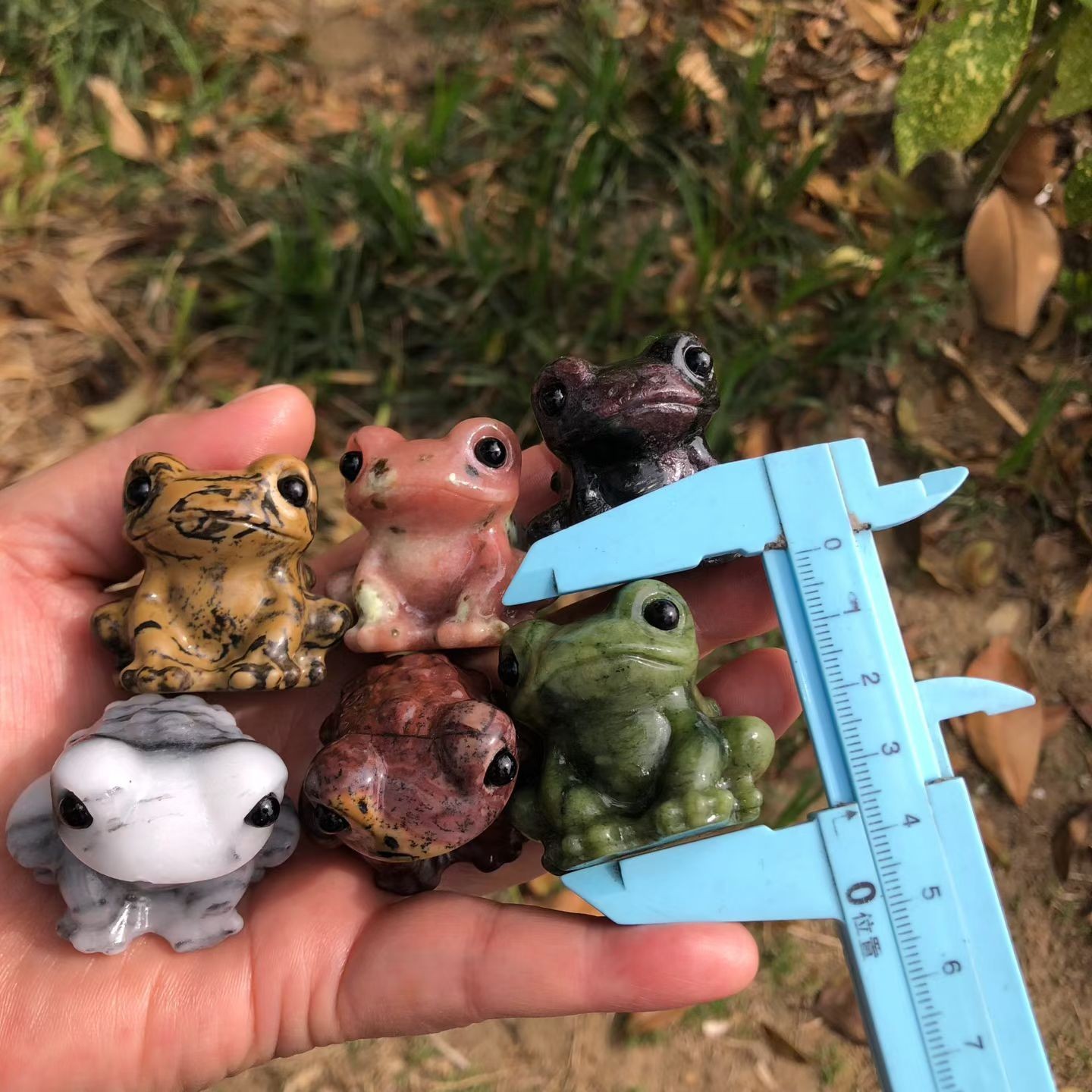 5pc Natural Mixed Quartz hand Carved Crystal Frog skull reiki healing gift Decor