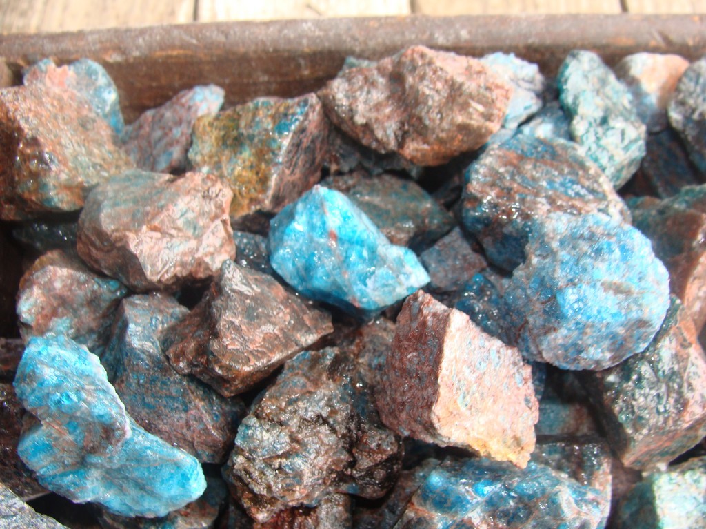 2000 Carat Lots of Unsearched Natural Apatite Rough + a FREE Faceted Gemstone