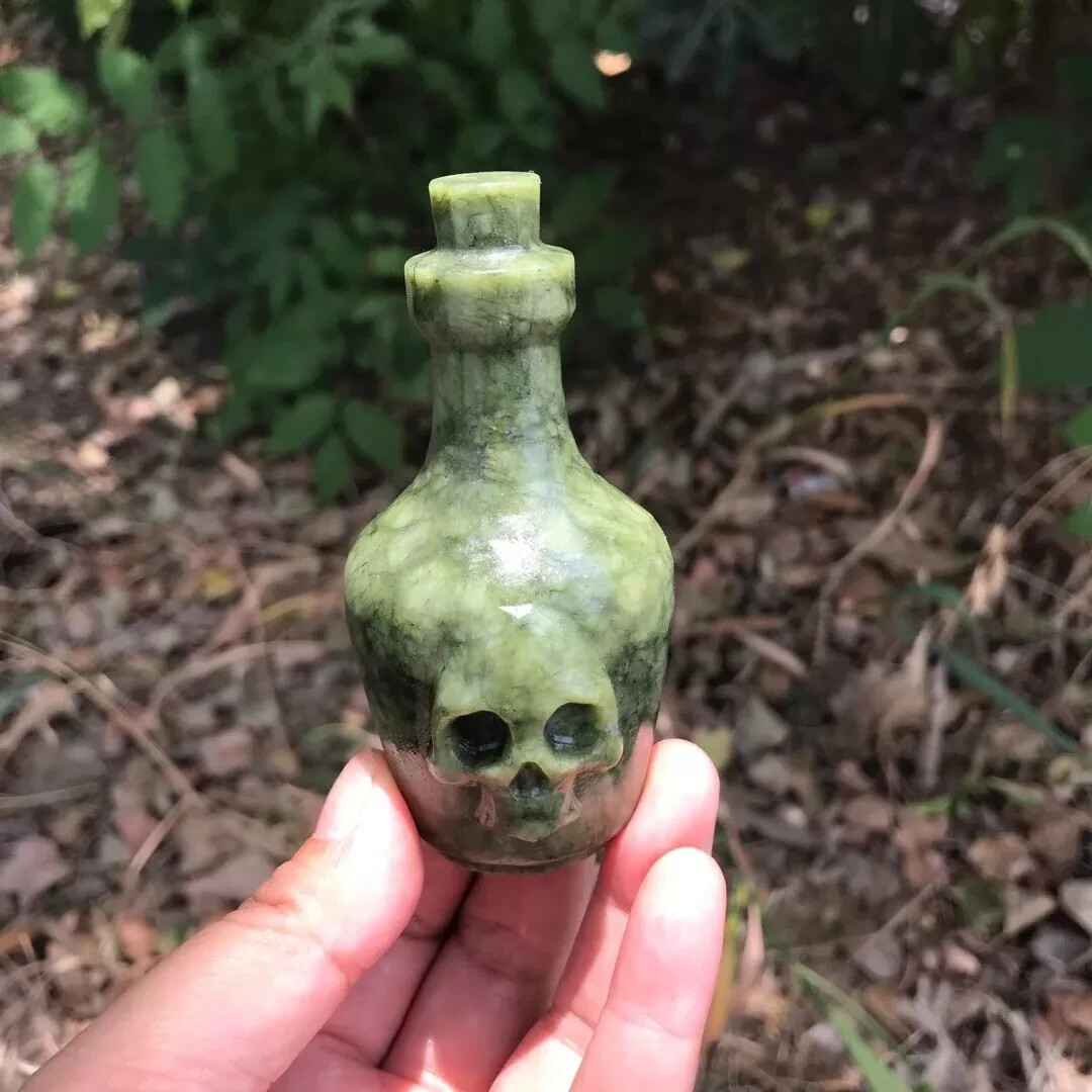 Natural Skull Perfume Bottle (Vine Jade) quartz crystal Random 1PC