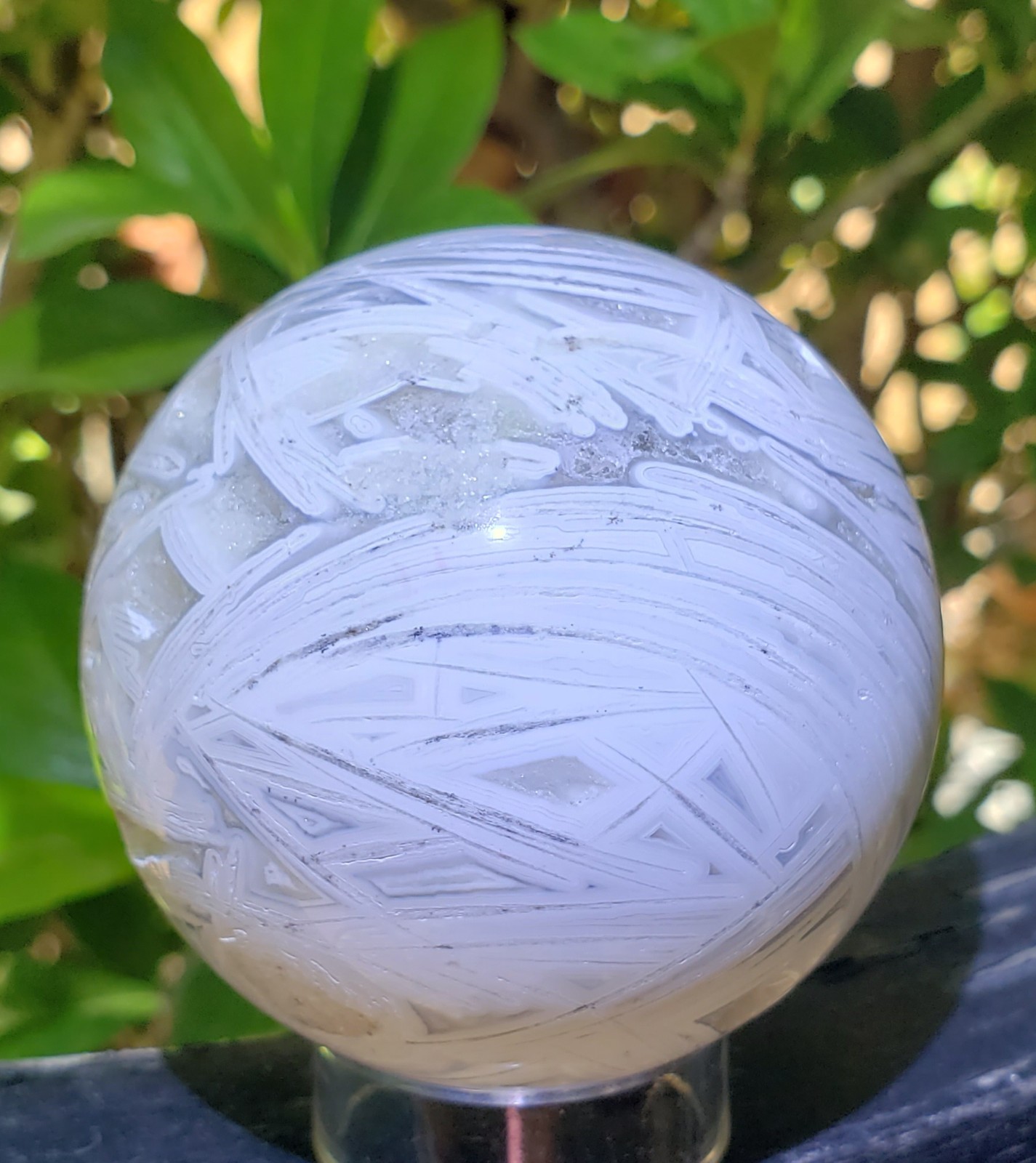 2.4″ White Lace Mexican Agate Sphere Open Druzy Sphere UV Phosphorescent