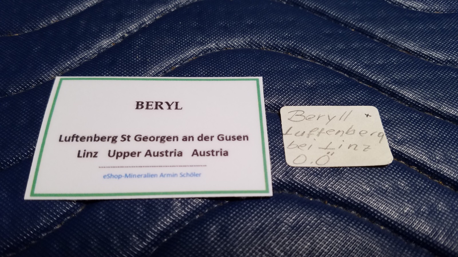 SiG: Small Deep Blue-Green Greenish-Blue Beryl Crystals on Matrix from Austria