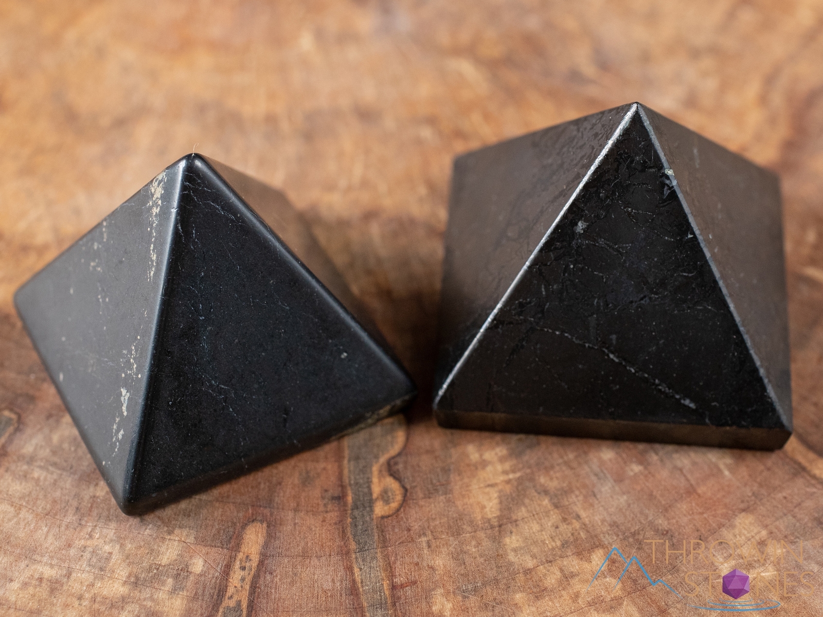 SHUNGITE Crystal Pyramid – EMF Protection, Sacred Geometry, Metaphysical, E0308