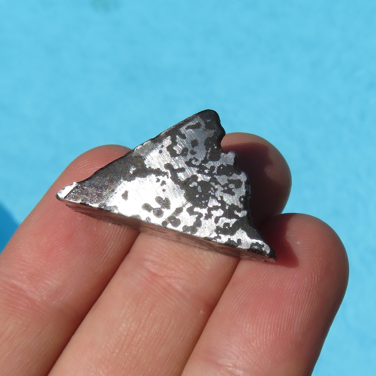 Minerals *** RARE NATIVE IRON in BASALT Siberia