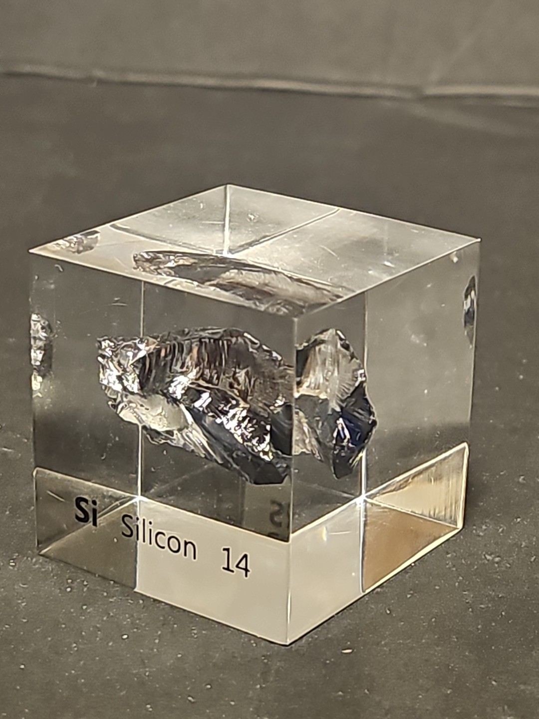 Silicon 50mm Lucite Acrylic Cube for Element Collection USA SHIPPING