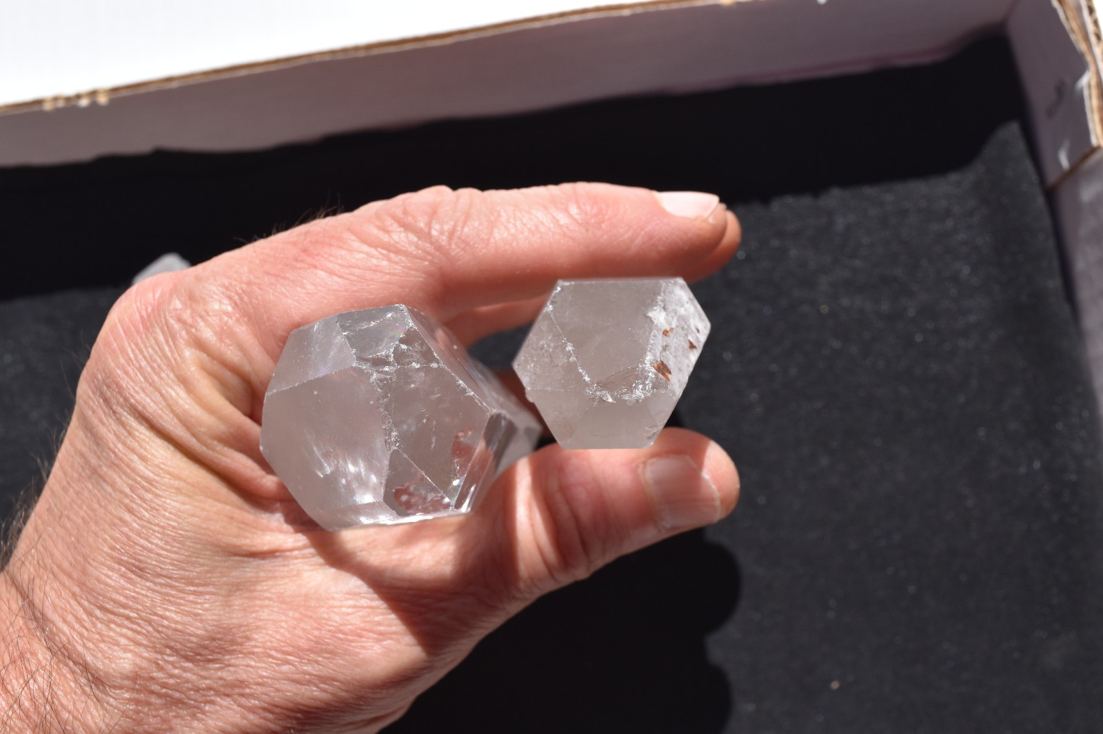 WHOLESALE Quartz Crystals from Madagascar 12 pcs 2.5 kg # 5666