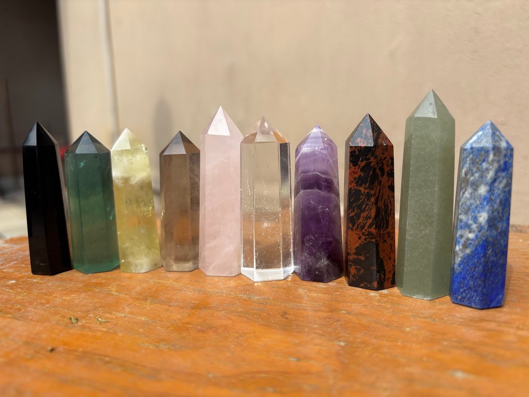Set of 7 Chakra Healing Crystal Wands Point Faceted Prism Bars for Reiki Chakra