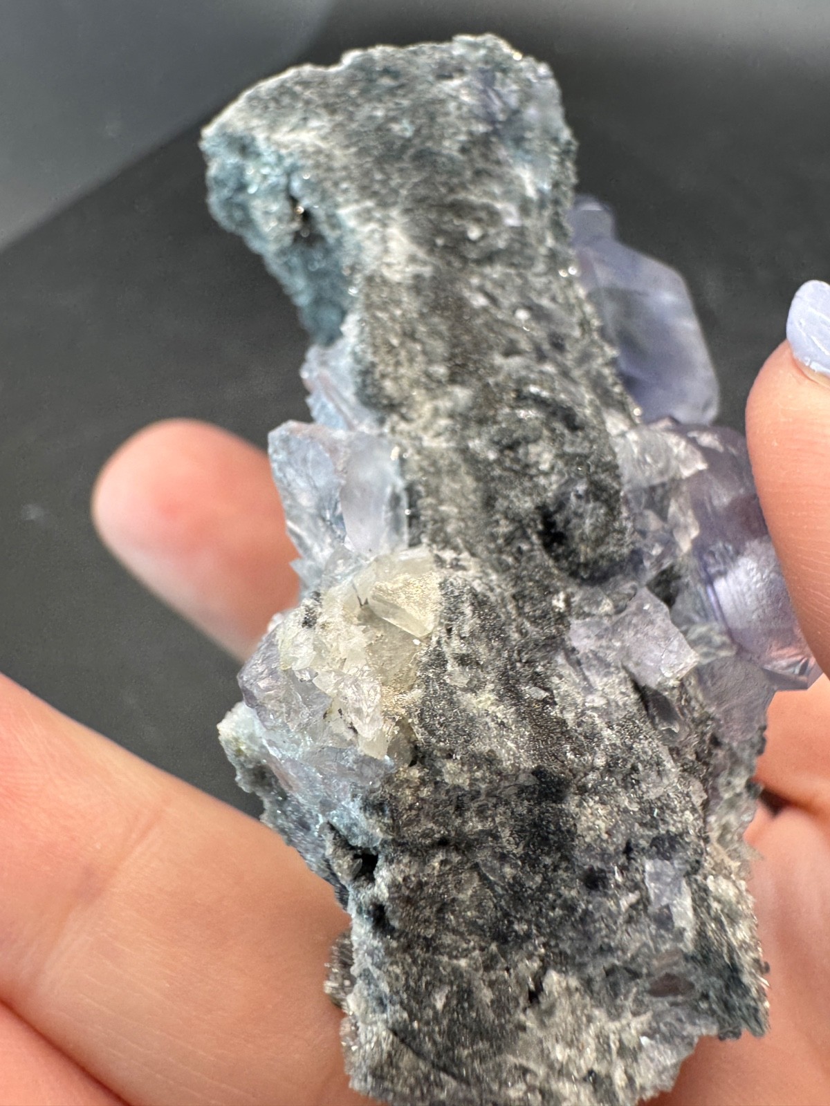 6413 Brilliant Blue Tanzanite Fluorite with RAINBOW and Quartz 106g Fu Jian