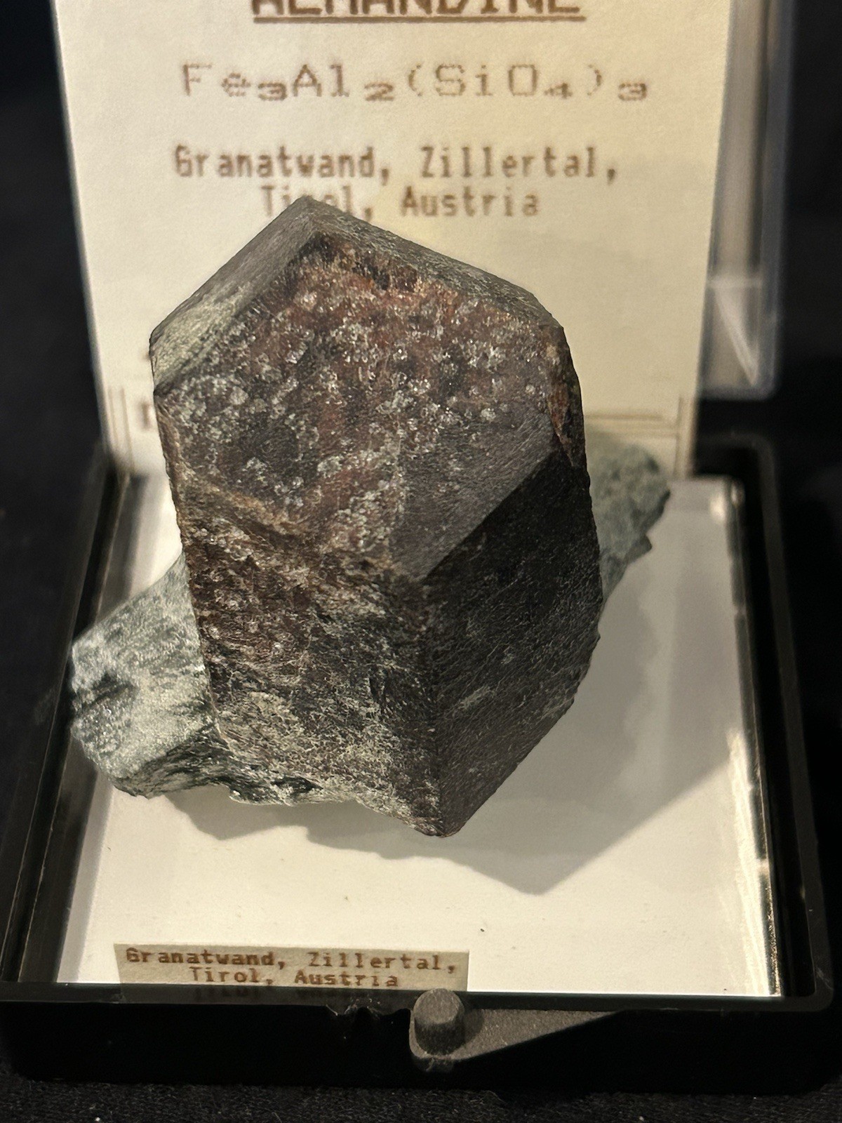 ALMANDINE Garnet Granatwand, Zlillertal, Tirol, Austria Xl Crystal 4×3.5 Cm