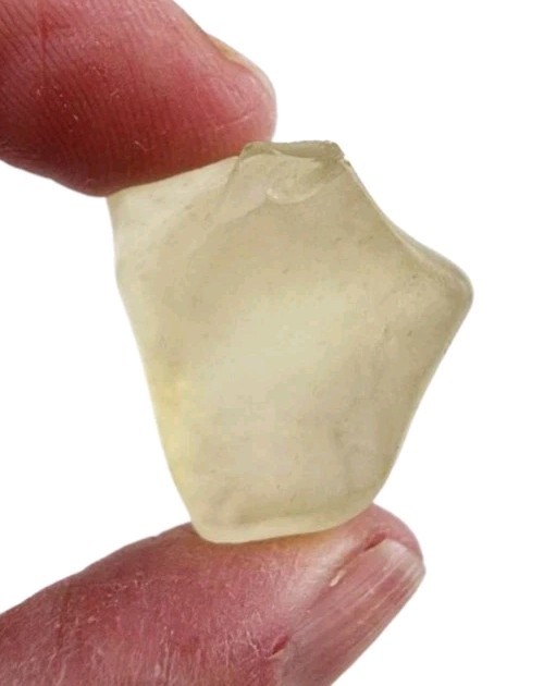 Libyan Desert Glass from Egypt 8.52 grams.