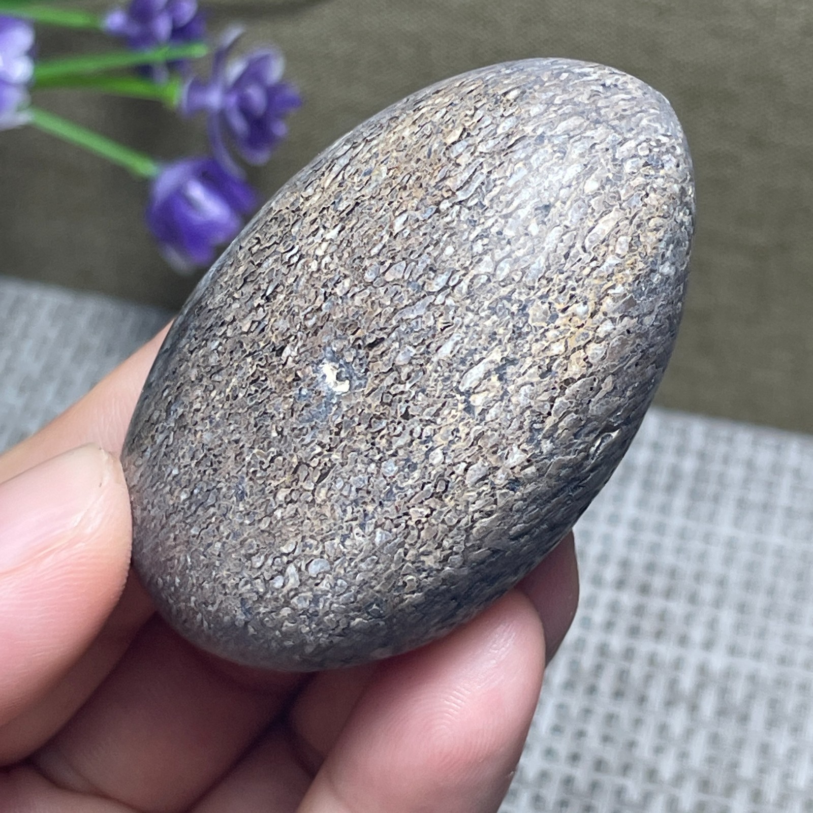 Awesome! beautiful stone home Decoration Madagascar collection 80g 57*35*29mm
