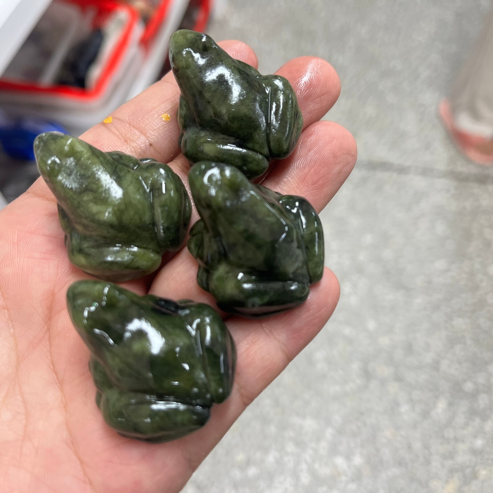 1pc Natural Serpentine Quartz Carved Frog Skull Crystal Reiki Decor Random