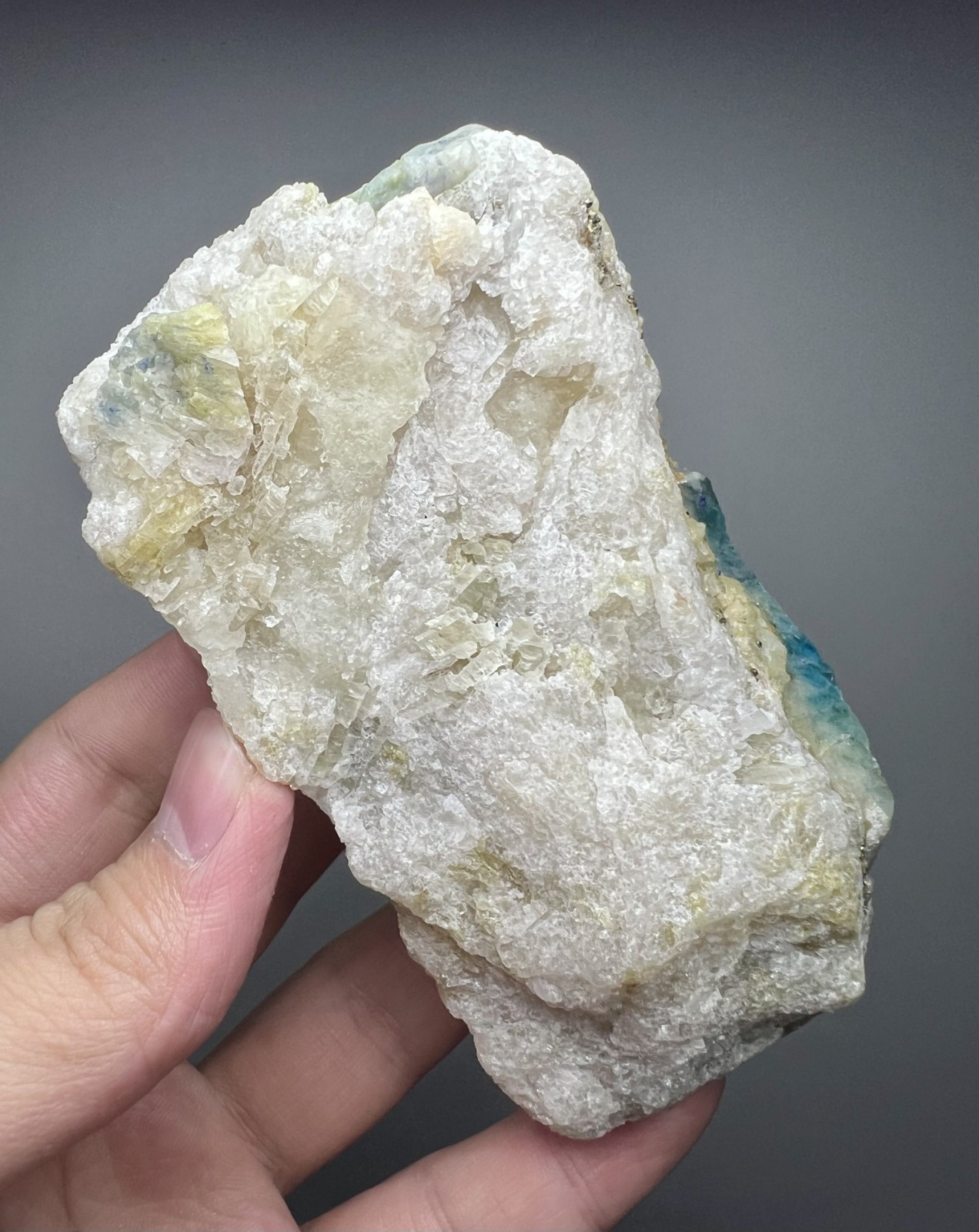434 Gr. Fluorescent Phosphorescent Sodalite W/ Hackmanite, Fluorapatite, Calcite