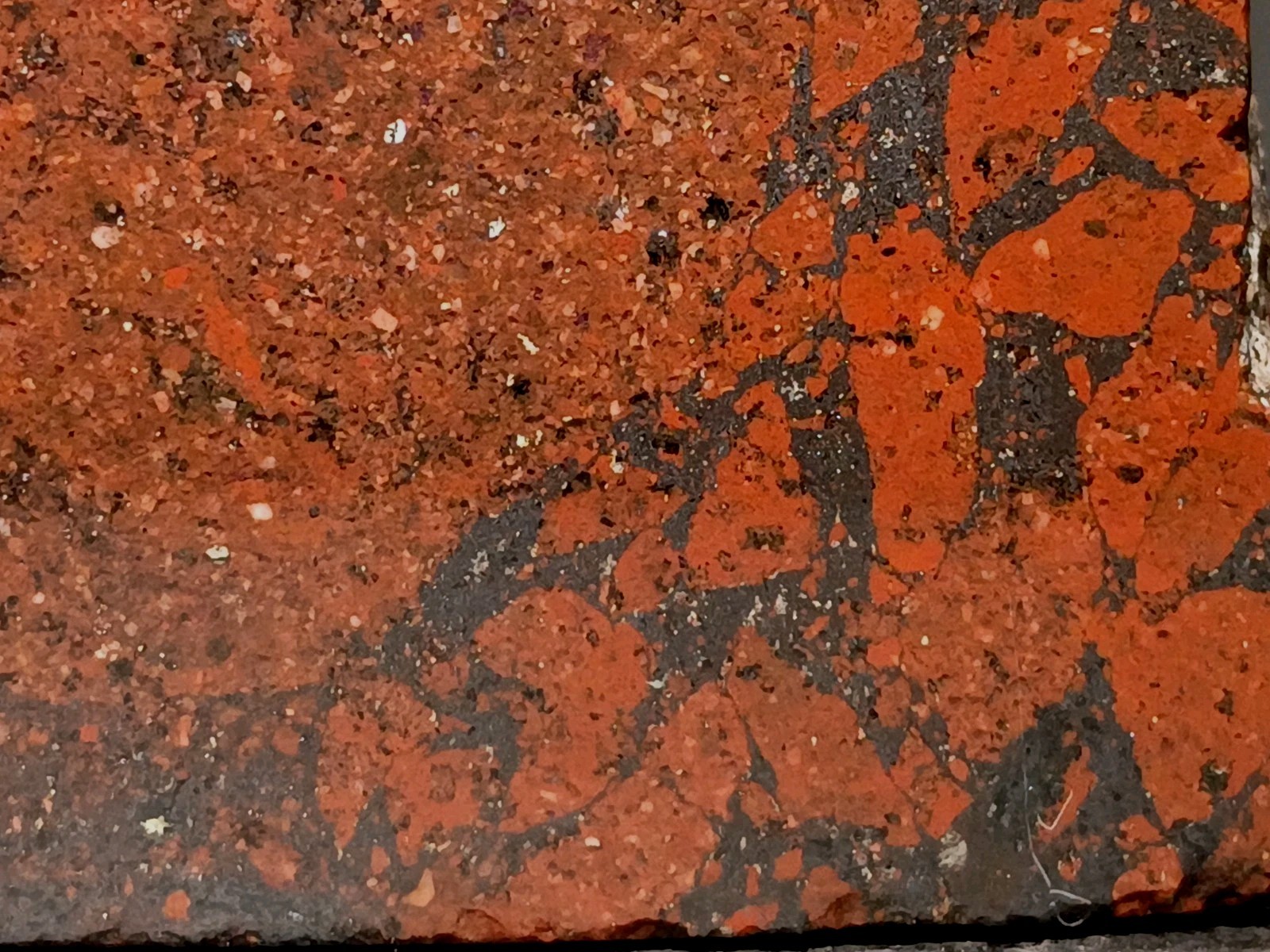 ​873g Pilot Knob Red Jasper Magnetite Breccia Iron Co MO Polished