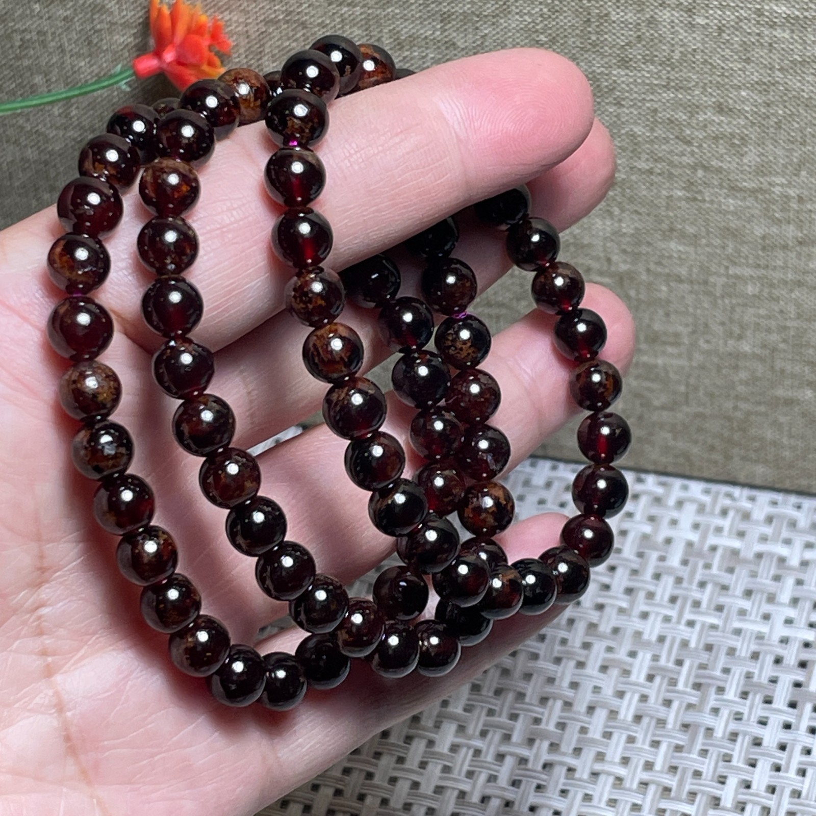 Wholesale 1Pcs 6mm red garnet stone ball beads 6mm 7.5”crystal Stretch Bracelet