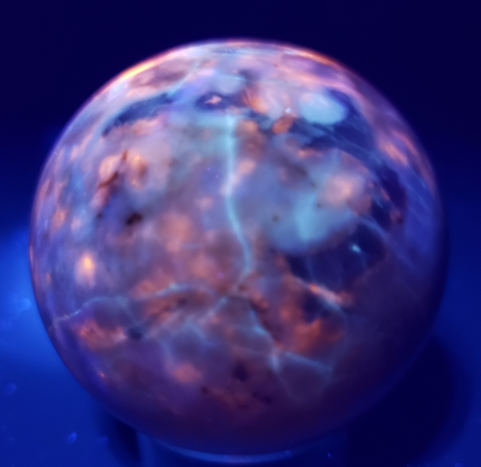 2.1″ Hackmanite Mineral Sphere Orb Ball STRONG UV, 241g or 8.5 oz