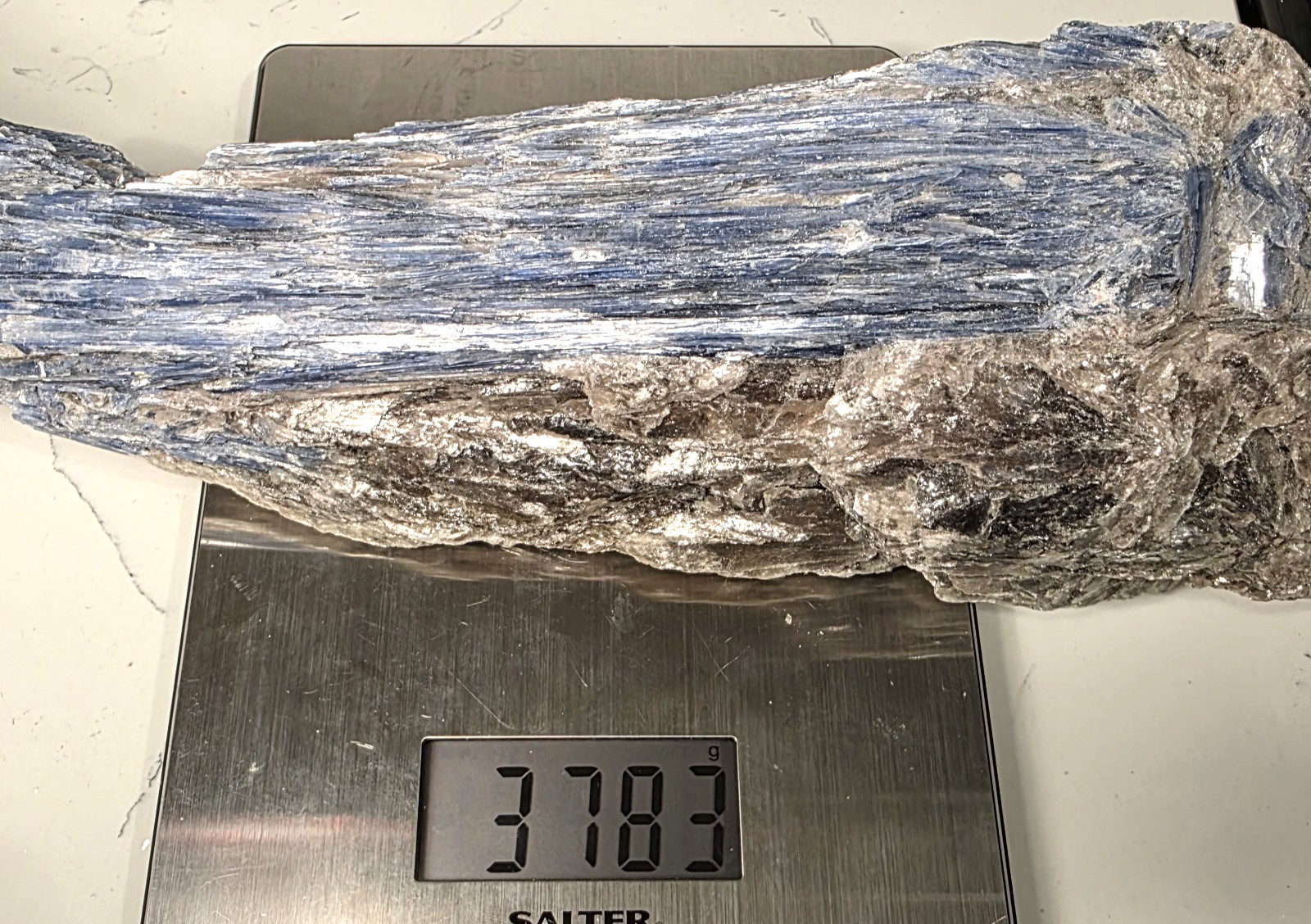 8LB 15″ BLUE OCEAN KYANITE IN NATURAL MICA FORM