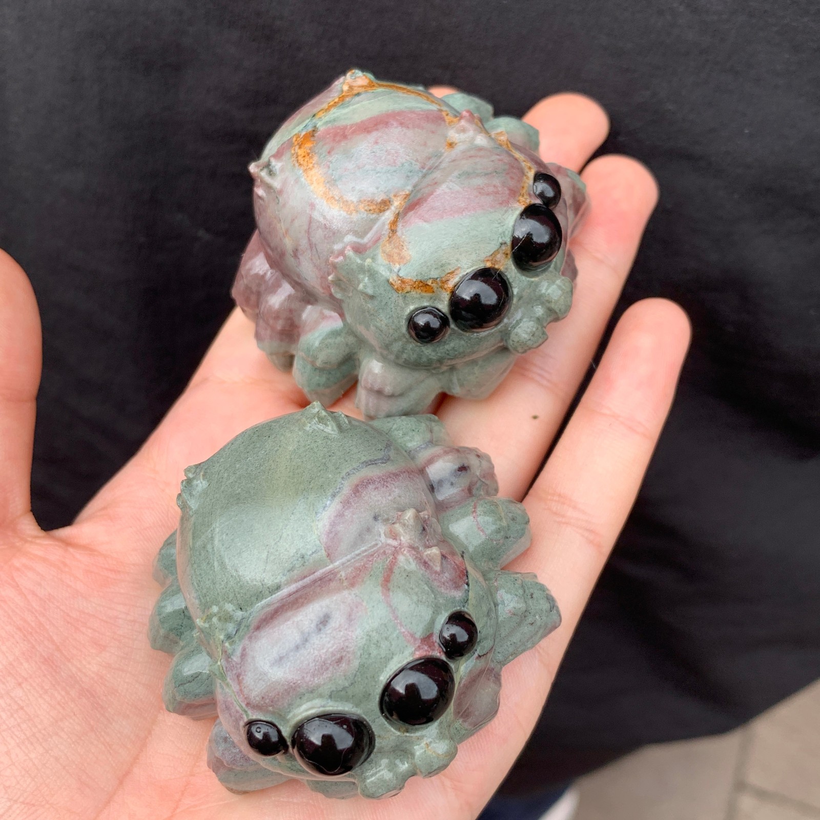 1pc Natural Red Green Stone Quartz Carved Spider Skull Crystal Reiki Decor