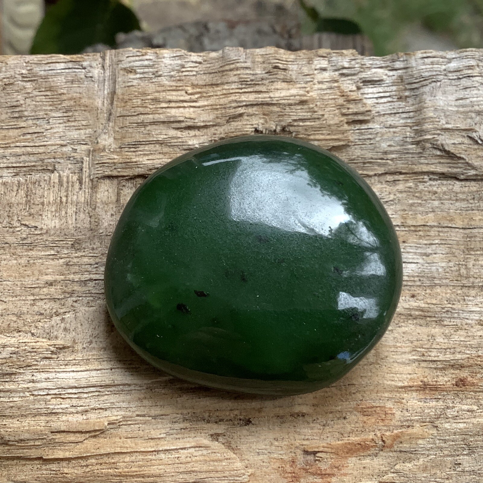 Siberian Jade Pebble Chromium Green Nephrite Jade Stone Specimen Siberia 39g
