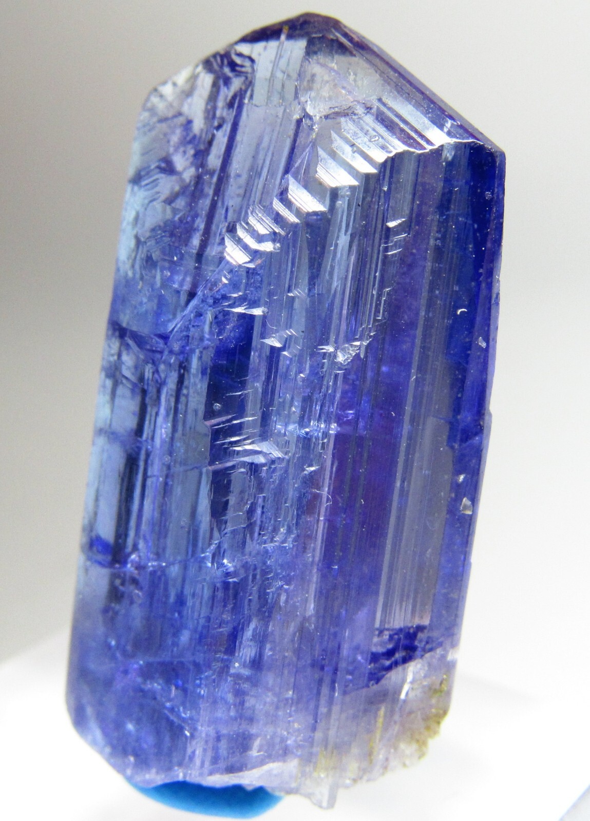 EXTRAORDINARY VIBRANT NEON PURPLE UNHEATED GEM TANZANITE CRYSTAL!!! TANZANIA