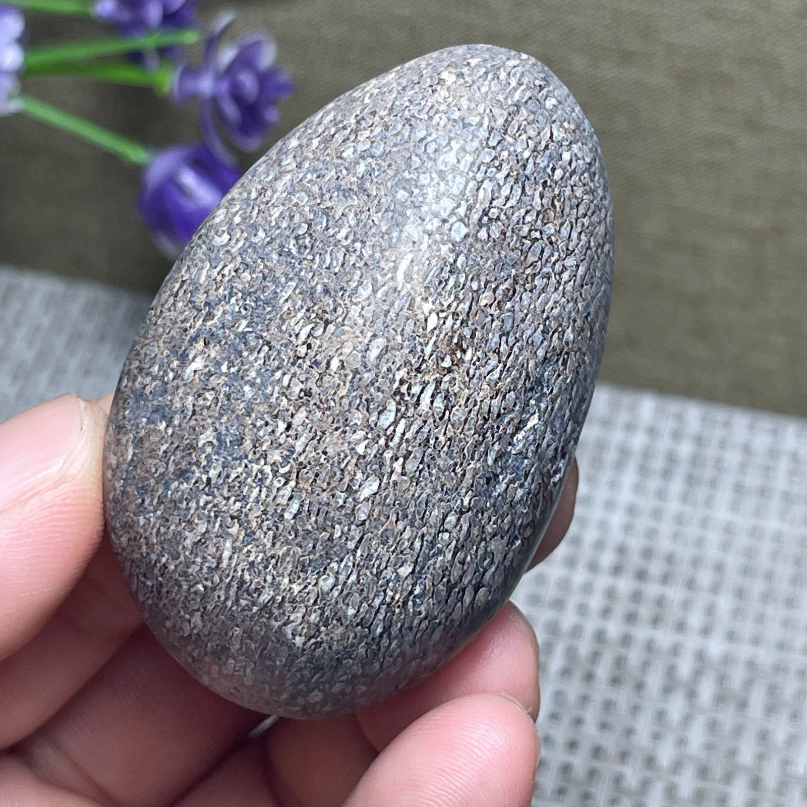 Awesome! beautiful stone home Decoration Madagascar collection 80g 57*35*29mm