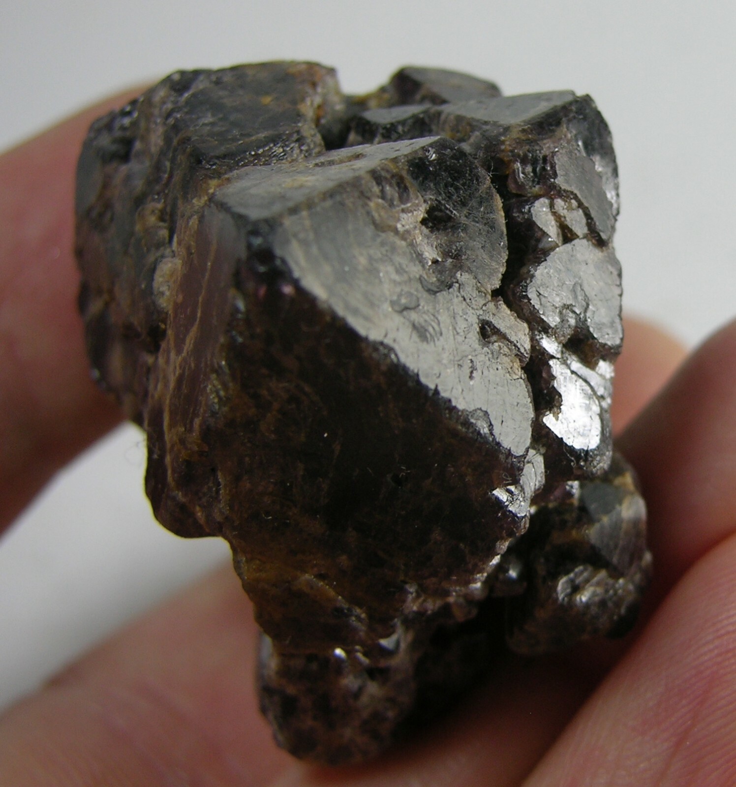 53g Vietnam 100% Natural Raw Octagonal Spinel Crystal Specimen 1 7/8 oz 51.00mm