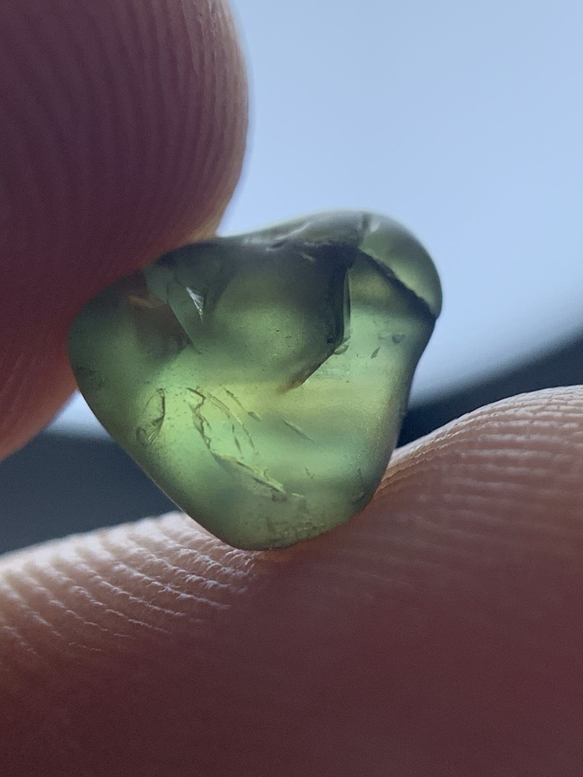 1.90 Crts Gorgeous Piece Facet Grade Green (Teal) sapphire Rough