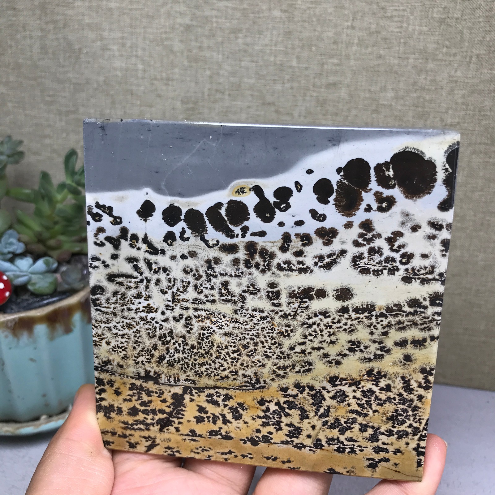 Natural Chinese painting stone crystal ornaments for home decoration 233g A5363
