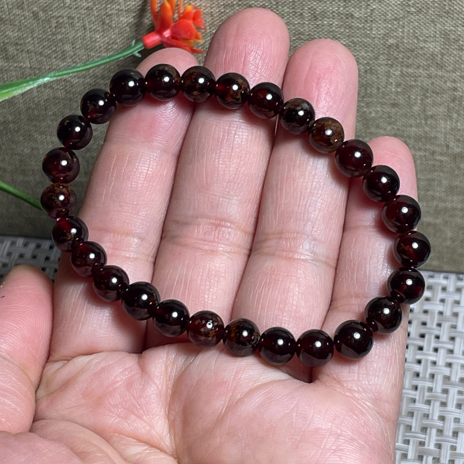 Wholesale 1Pcs 6mm red garnet stone ball beads 6mm 7.5”crystal Stretch Bracelet