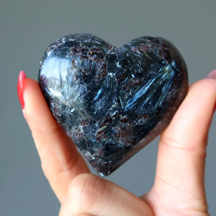 Natural Arfvedsonite Heart Stone Quartz Reiki Healing Crystal Gift Home Decor