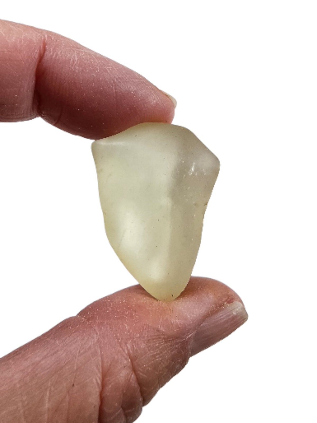 Libyan Desert Glass from Egypt 8.33 grams.