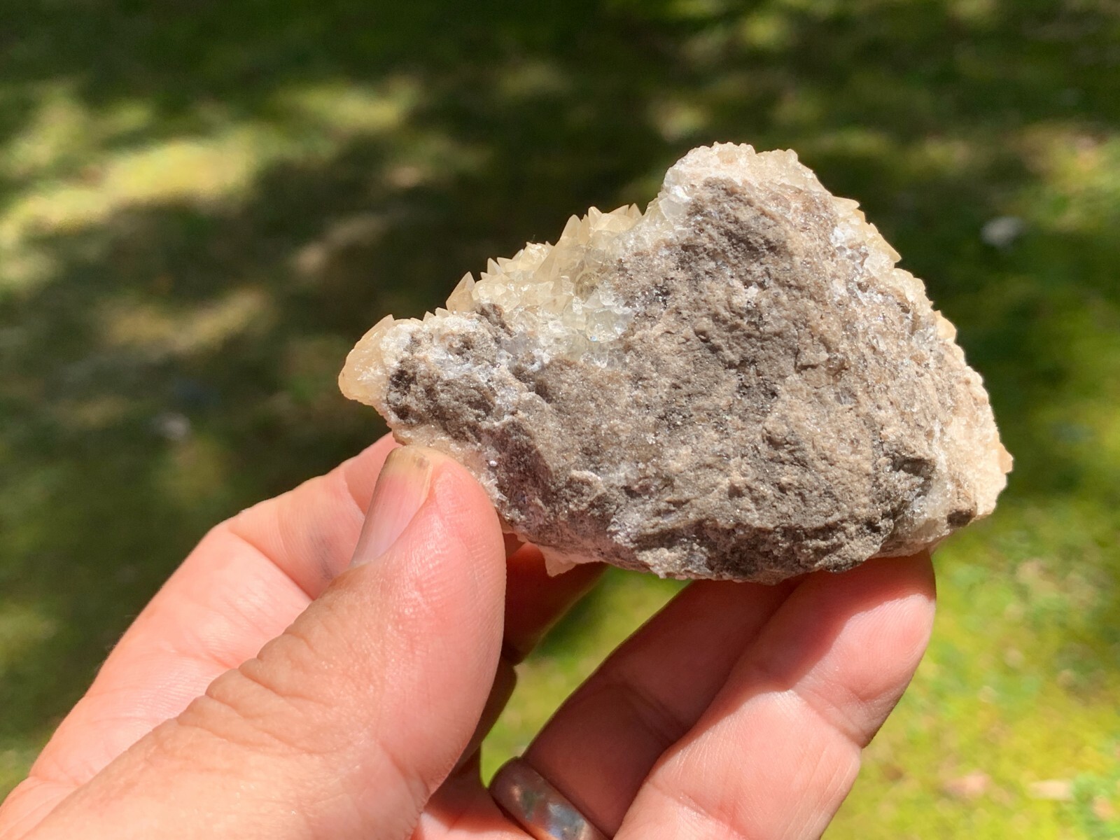 ☆ 2-1/2 x 2 Inch – CALCITE Crystal Cluster ☆ Pugh Quarry Ohio ☆463