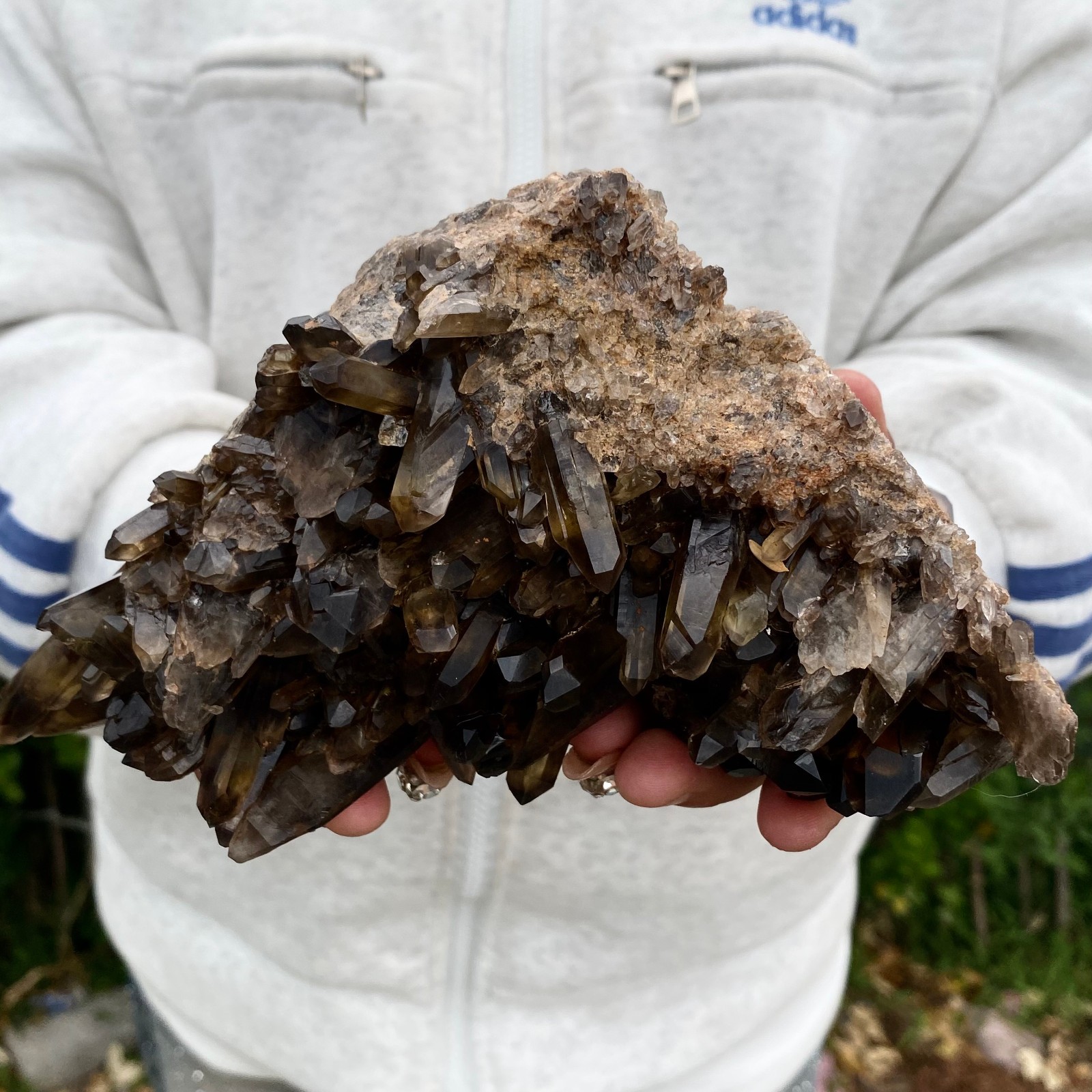 2.33LBNatural Black Smoke Color Quartz Cluster Crystal Specimens Mineral Healing