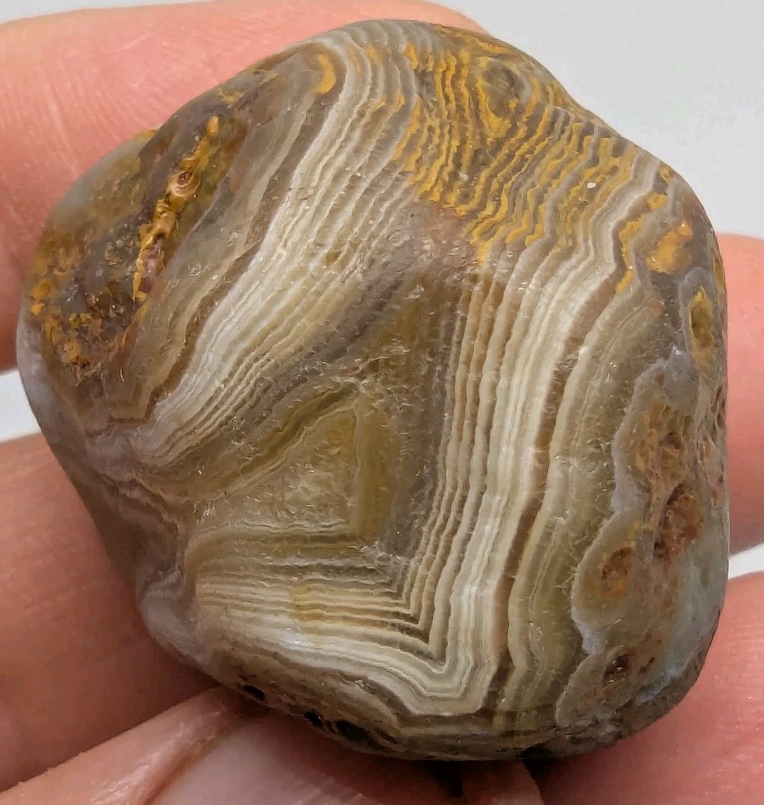 Lake Superior Agate, Great Tan, Brown And White Banding, 39 Grams (1.3+ Oz)