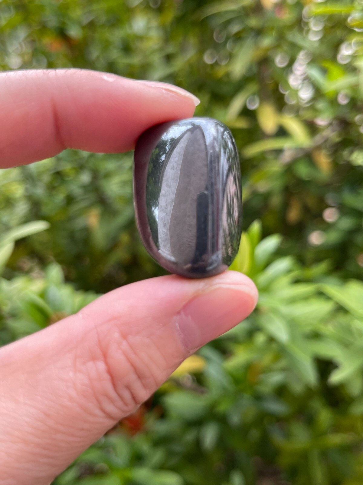 Grade A++ Hematite Tumbled Stones, 0.75″-1.25″ Tumbled Hematite, Wholesale Bulk