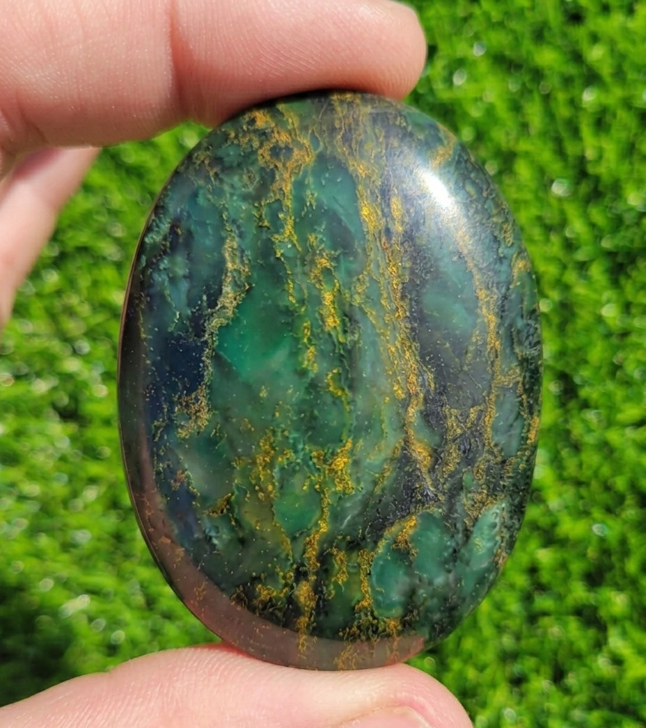 Emerald Palm Stone | Love Growth Energy Natural Crystal Healing Worry Stone 1PC